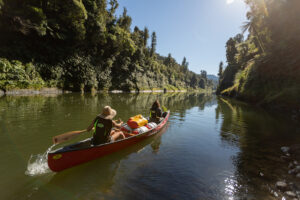 Canoe on the Whanganui River