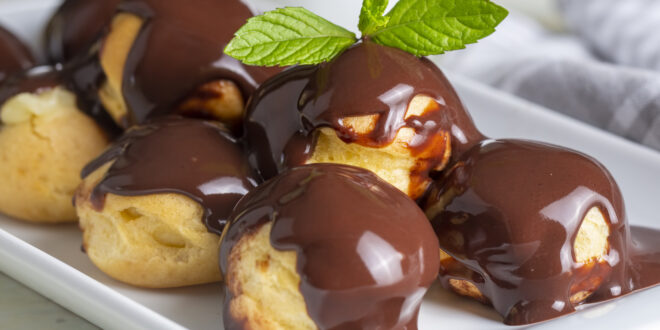 Delicious Profiteroles with Chocolate Glaze