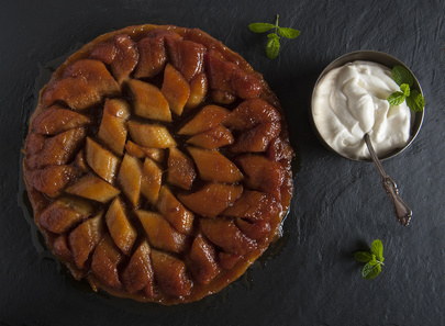 Banana rum tarte tatin