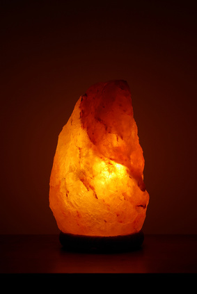 Salt crystal lamp