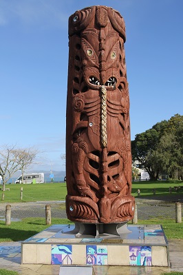 Kāwhias pillar of remembrance