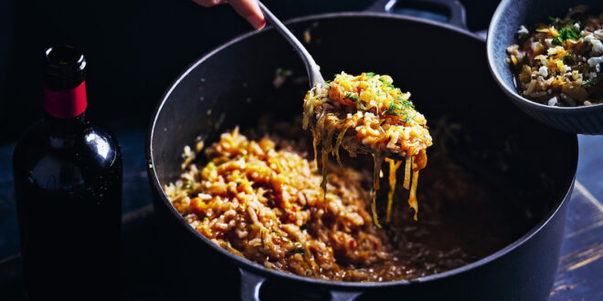 Lahanorizo - Cabbage, leek & rice stew