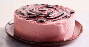 Lemon Sponge with Blackberry Jam