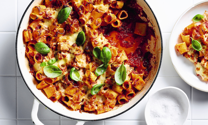 One-pan tuna pasta bake