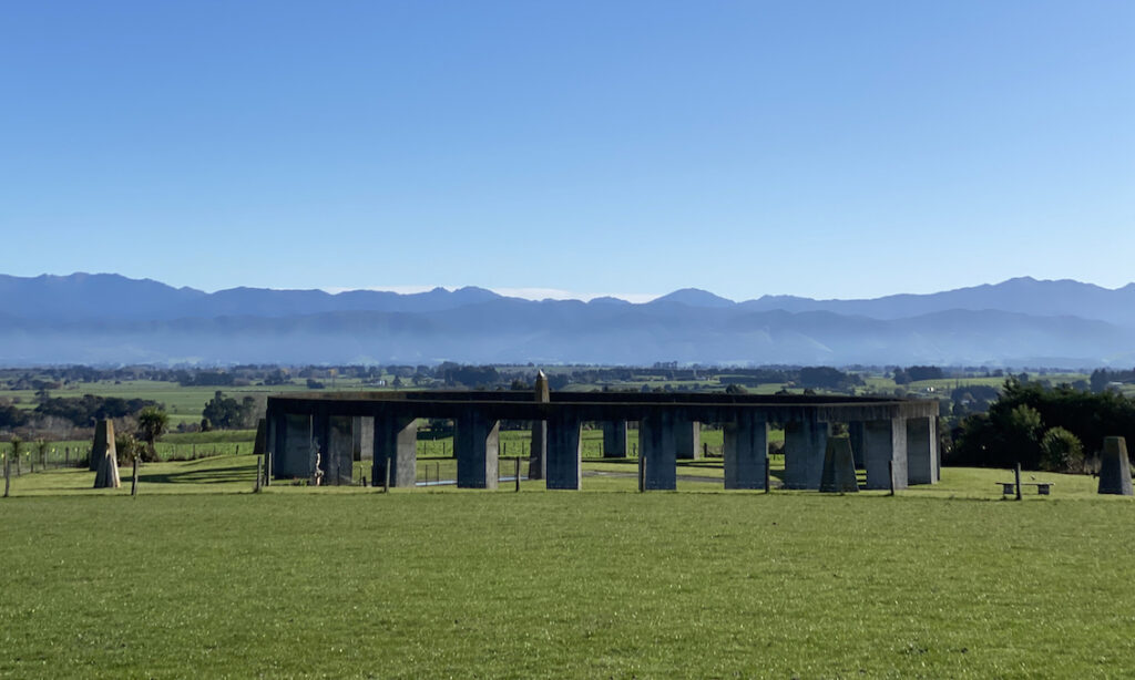 Stonehenge_Aotearoa