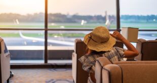 Top Tips for Surviving Airport Transits in Comfort